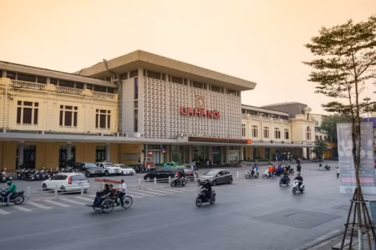 Phát triển các dịch vụ ngoài vận tải đường sắt là hướng đi trong tương lai