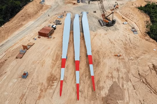 Vụ 5 chiến sĩ công an bị thương khi bảo vệ xe chở thiết bị điện gió: Khởi tố vụ án