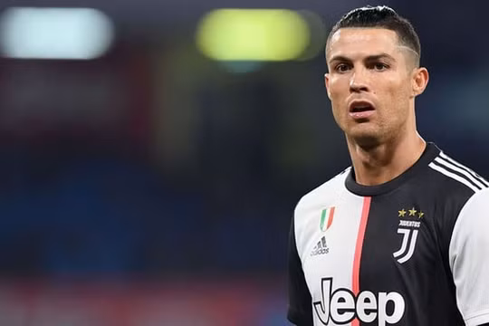Cựu Chủ tịch Juventus: 'Mua Ronaldo là một sai lầm'