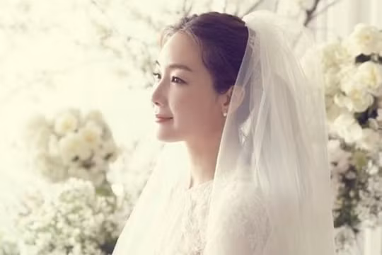 Choi Ji Woo phủ nhận chồng CEO kém 9 tuổi ngoại tình