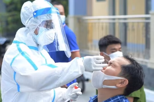 Sáng 10/6, Việt Nam có thêm 70 ca mắc mới COVID-19