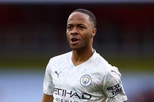 CLB Barca lên kế hoạch chiêu mộ Raheem Sterling