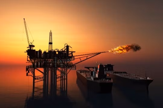 Giá xăng dầu hôm nay 21/5: Tiếp tục giảm hơn 2%
