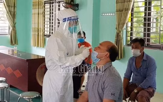 Bắc Giang thực hiện chiến lược "khoanh vùng rộng, phong tỏa hẹp" nếu dịch Covid-19 tái phát