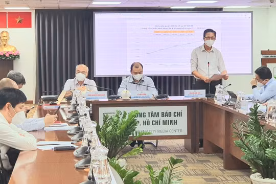 TP. HCM lý giải việc kiến nghị Thủ tướng cho áp dụng quy định riêng để mở cửa kinh tế