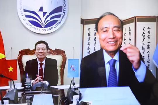 Bộ Thông tin & Truyền thông ký kết hợp tác với ITU về tổ chức Hội nghị và Triển lãm Thế giới số 2021