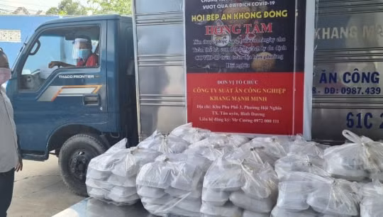 Bếp ăn từ thiện tại Bình Dương: 20 người làm, mỗi ngày cung cấp 6.000 suất ăn miễn phí