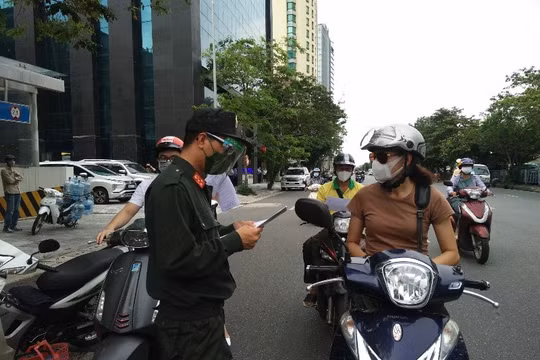 Hà Nội: Xử phạt hơn 700 trường hợp vi phạm phòng chống dịch Covid-19