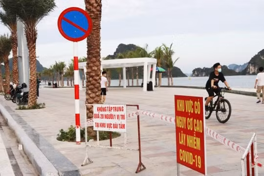 Quảng Ninh: Dừng phục vụ tại chỗ các loại hình kinh doanh ăn uống