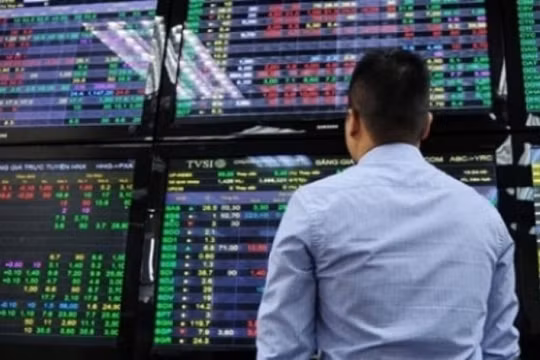 Vn-Index tăng vọt gần 17 điểm, giao dịch sôi động