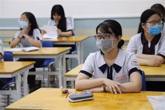 Bộ Y tế: Nên tổ chức cho thí sinh F1 thi trong khu cách ly, chấm riêng bài