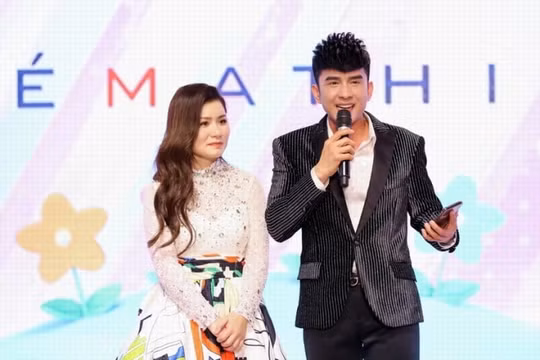 Sau khi ly hôn Đan Trường, Thủy Tiên sẽ chăm sóc con trai