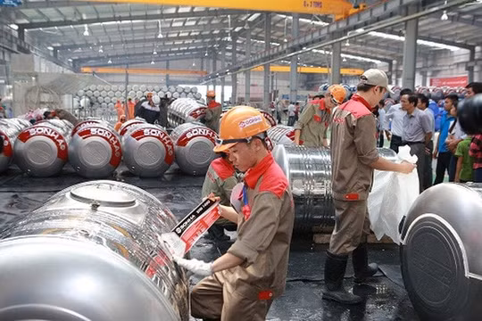 Âm nặng dòng tiền, chi phí lãi vay cao, Tập đoàn Sơn Hà (SHI) vẫn đi vay hàng trăm tỷ qua kênh trái phiếu
