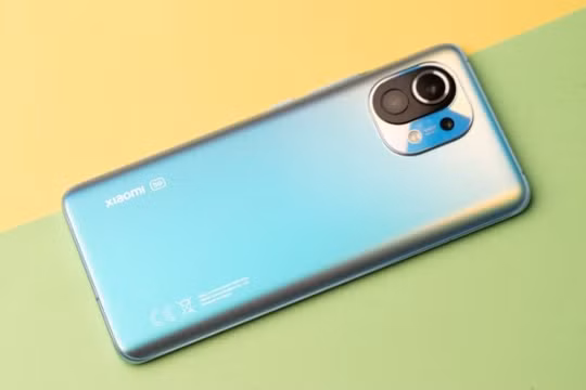 Xiaomi Mi 11 ra mắt tại Việt Nam, giá 21.99 triệu đồng