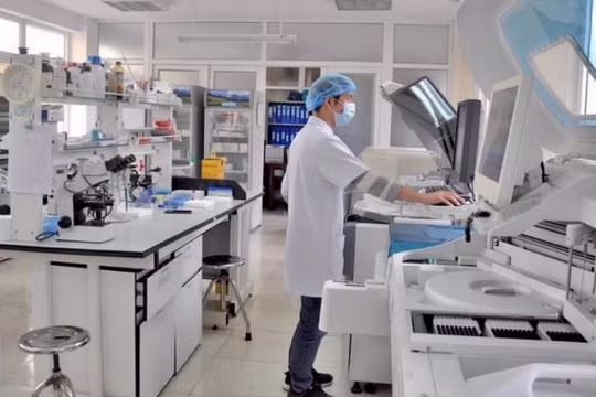 Các Bộ, ngành, địa phương quyết định hình thức lựa chọn nhà thầu mua sắm phục vụ phòng, chống dịch COVID-19