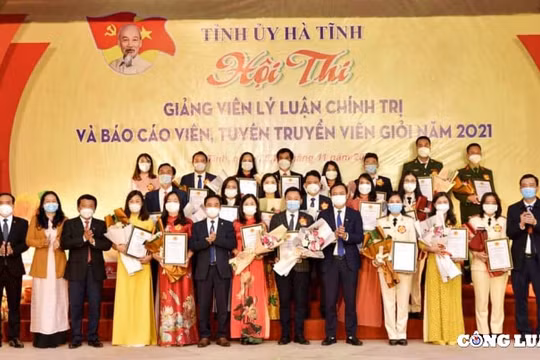 21 thí sinh đạt giải hội thi giảng viên lý luận chính trị, báo cáo viên, tuyên truyền viên giỏi Hà Tĩnh