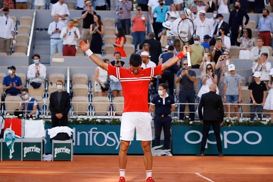 Tay vợt Novak Djokovic lội ngược dòng Giải vô địch Pháp Mở rộng