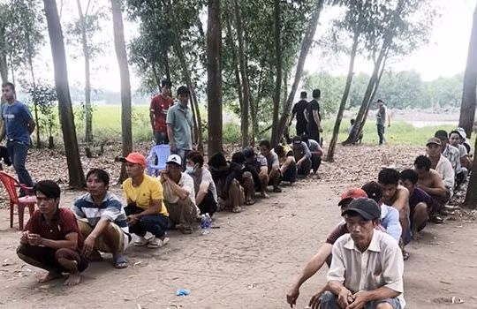 Triệt phá tụ điểm đá gà ăn tiền, khống chế 14 đối tượng