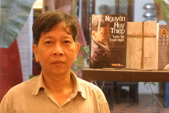 Lễ tang nhà văn Nguyễn Huy Thiệp được tổ chức vào ngày 24/3