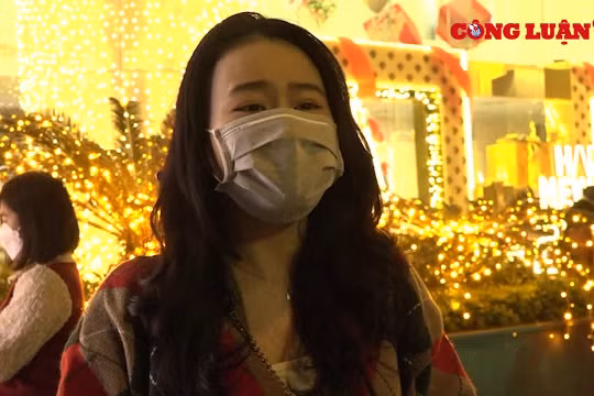 Người dân Thủ đô đón một đêm noel "đặc biệt"