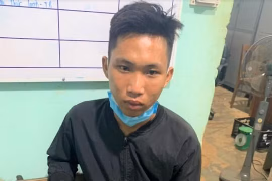 Bắt giữ đối tượng truy nã về hành vi chiếm đoạt tiền của công ty