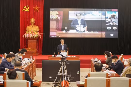 Bộ trưởng Nguyễn Kim Sơn: Chuyển đổi số là khâu mang tính đột phá để thay đổi trong giáo dục