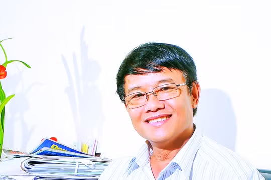Nhà báo Huỳnh Dũng Nhân: "Tôi suốt đời là một phu chữ"