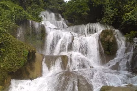 Những thác nước tuyệt đẹp tại Na Hang - Lâm Bình thu hút du khách