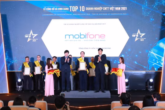 Mobifone vinh dự nhận danh hiệu top 10 Doanh nghiệp CNTT 2021