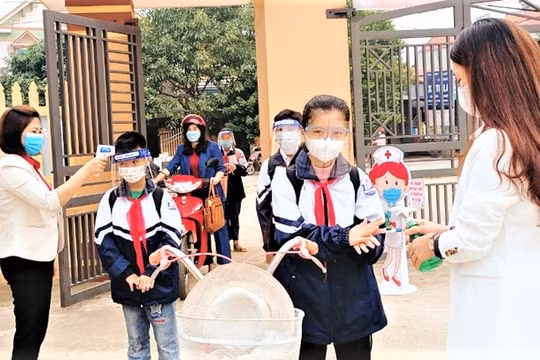 Mở cửa lại trường học: Thận trọng nhưng không “rụt rè”