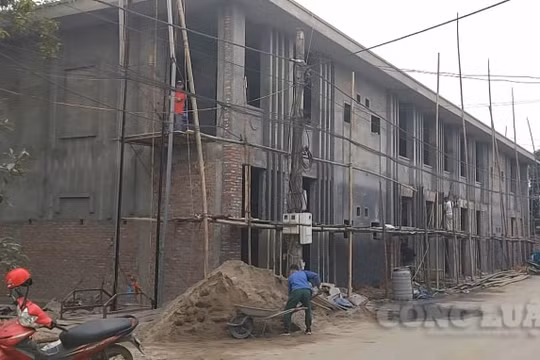 Cẩm Khê (Phú Thọ): Công ty CP Xây dựng Việt Hùng thi công "phớt lờ" các quy định về xây dựng ?