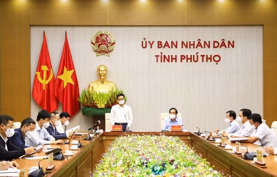 Phó Thủ tướng yêu cầu Phú Thọ sẵn sàng trong mọi tình huống, không để bị động với COVID-19