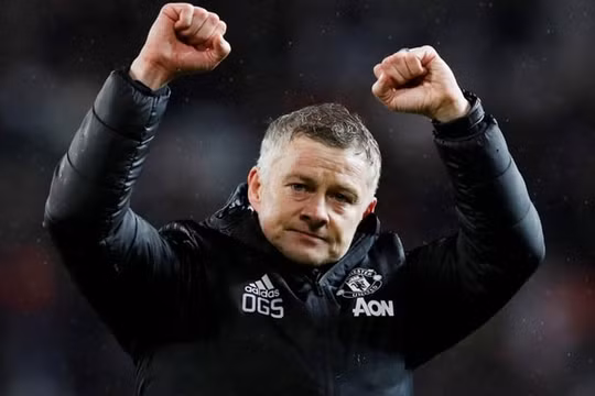 CLB Man United sẽ trọng thưởng HLV Solskjaer?