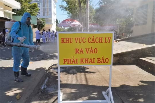 Hà Nội: 20 F1 của người phụ nữ bán rau ở chợ mắc COVID-19 đều âm tính lần 1
