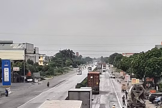 Hưng Yên: Xe bồn cán chết người trên quốc lộ 5