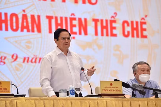Thủ tướng: ‘Không biết mà quản chỉ là hợp thức hóa, không biết mà ký thì rất dễ bị sai’