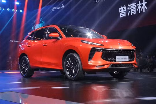 Xe Trung Quốc Dongfeng Fengxing T5 EVO có giá khởi điểm từ 769 triệu đồng tại Việt Nam
