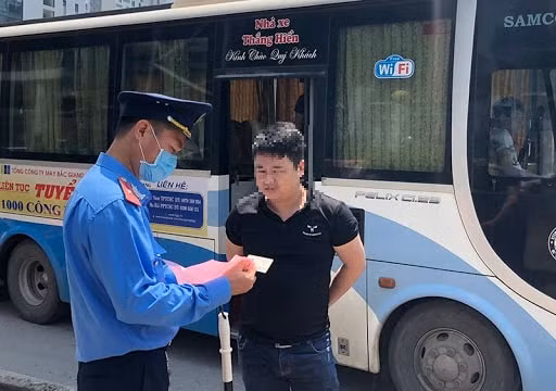Hà Nội: Xử lý hơn 6.000 xe khách vi phạm trong năm 2020
