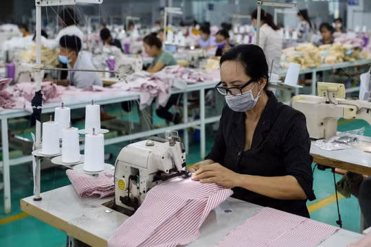 Dệt may “vượt dịch”, xuất siêu gần 11 tỷ USD