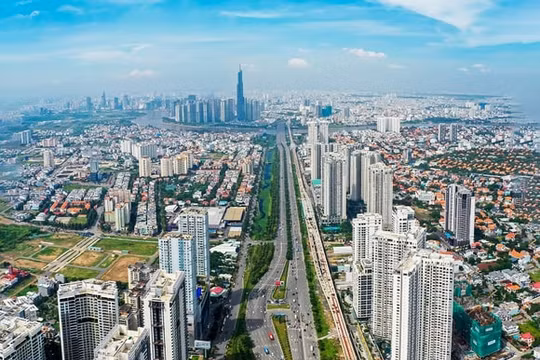 Giá căn hộ TP.HCM tiếp tục tăng cao do thiếu dự án “sạch”