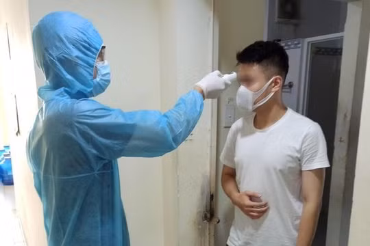 Hà Nội thí điểm điều trị F0 tại cơ sở, cách ly F1 tại nhà từ ngày 17/11