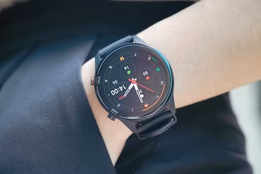 Xiaomi ra mắt đồng hồ thông minh Mi Watch tại Việt Nam