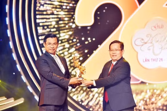 Nam A Bank tiếp tục đồng hành cùng quỹ “Mai vàng nhân ái”
