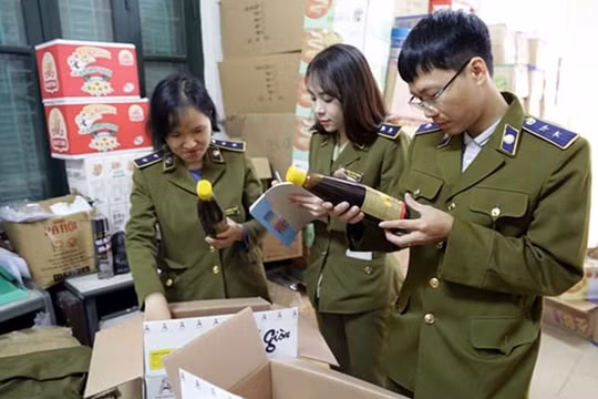 Bãi bỏ quy định về tình tiết tăng nặng, giảm nhẹ khi kỷ luật công chức Quản lý thị trường