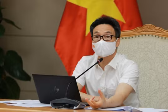 Cuối năm 2021, ít nhất có 1 vaccine trong nước được cấp phép lưu hành