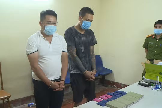 Sơn La: Bắt 02 đối tượng thu giữ 4 bánh heroin, 2.634 viên ma túy tổng hợp