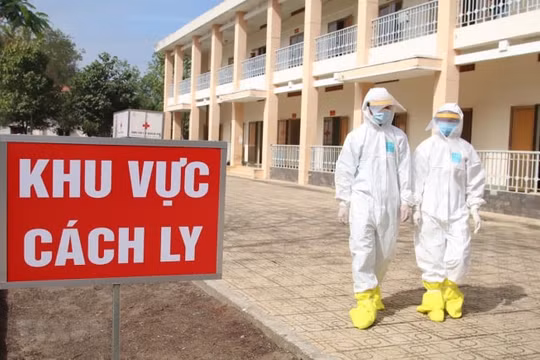 Bác sĩ Nguyễn Lân Hiếu đề xuất xoá bỏ các khu cách ly tập trung, các bệnh viện dã chiến
