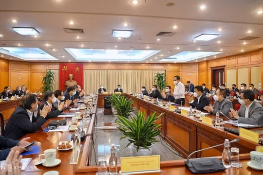 Đóng góp thầm lặng nhưng hết sức hiệu quả của các nhà khoa học trong công tác phòng chống COVID-19