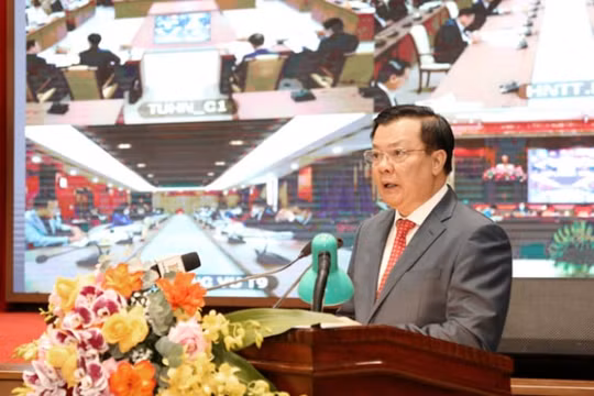 Bí thư Thành ủy Hà Nội: Ưu tiên nguồn lực hỗ trợ phát triển kinh tế sau dịch Covid-19
