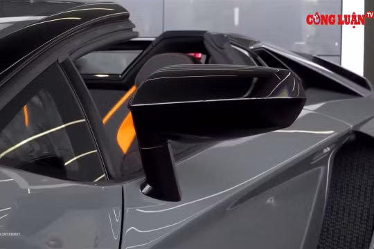 Cận cảnh Lamborghini Aventador S LP740-4 phiên bản mới
